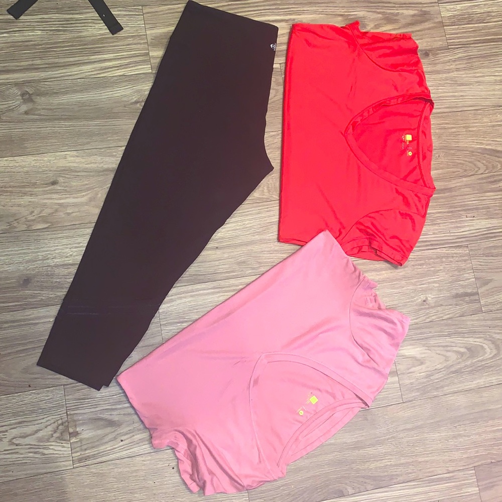 Selling a workout bundle. Workout pants with 2 shirts u can pair it with.